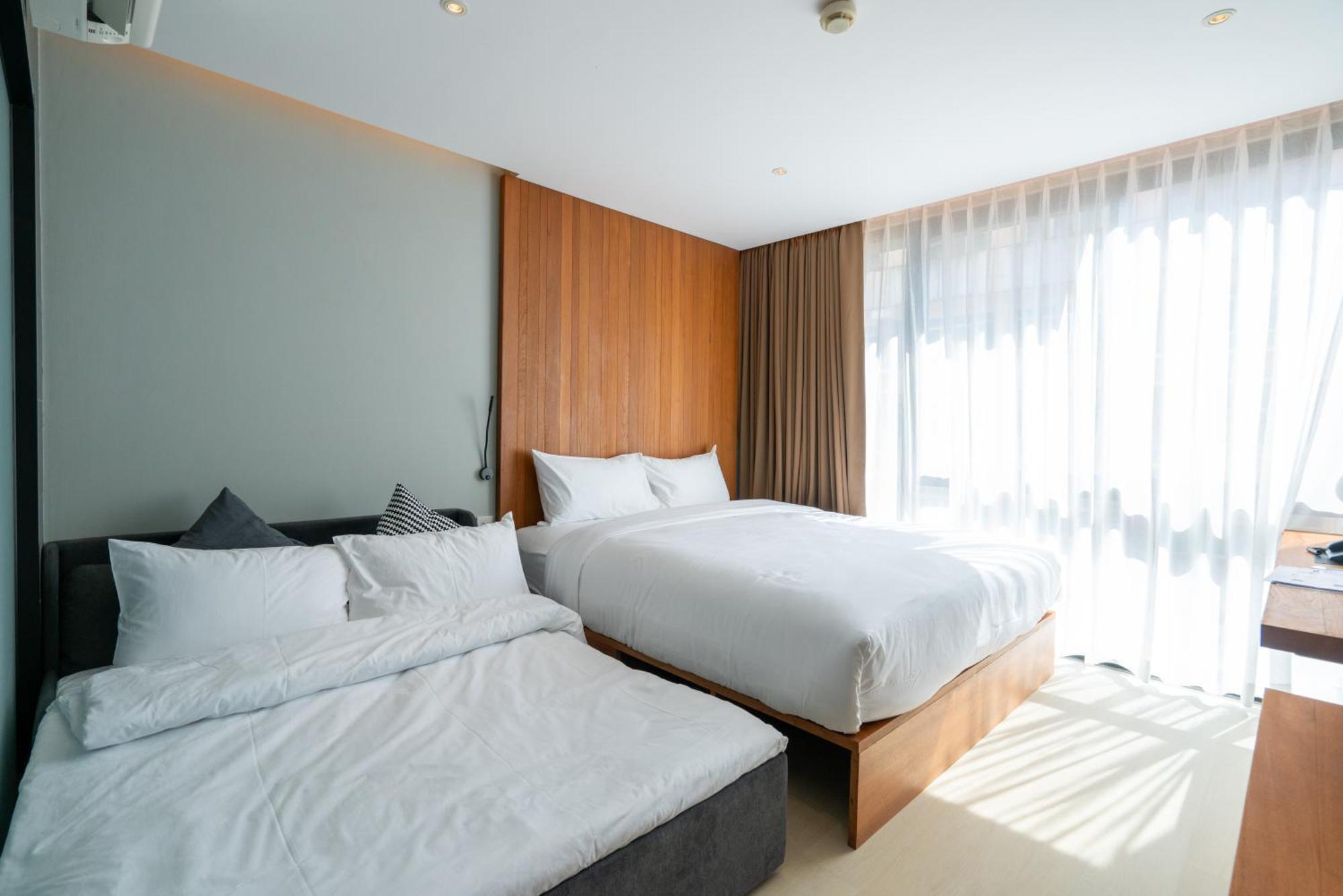 Woodstory Boutique Hotel Банкок Екстериор снимка