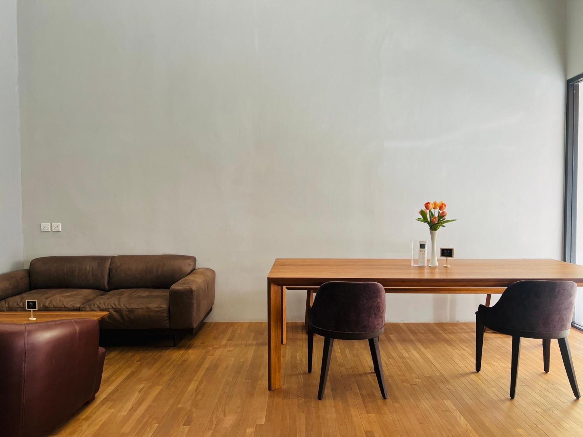 Woodstory Boutique Hotel Банкок Екстериор снимка